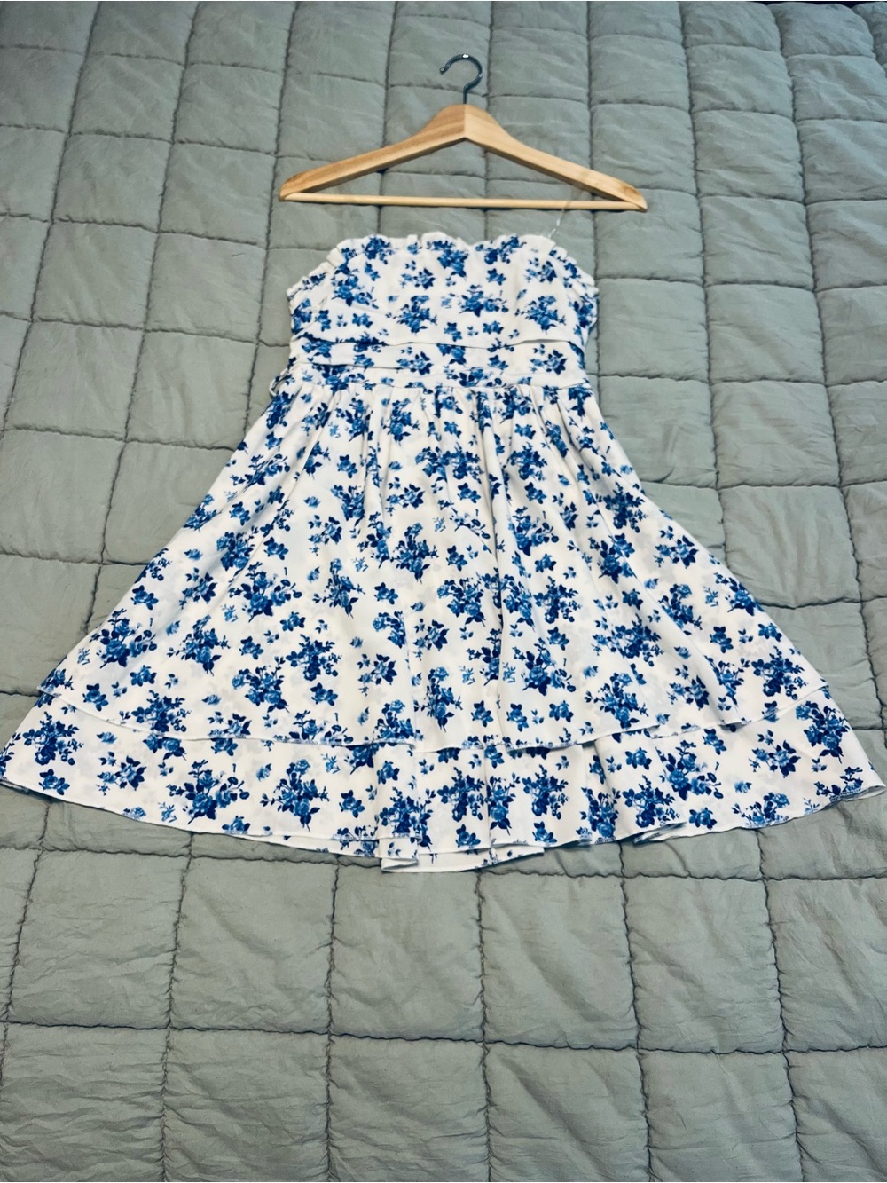 SHEIN White Strapless Dress with Blue Floral Print